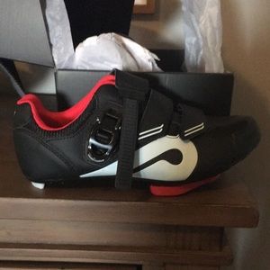 Peloton spin shoes